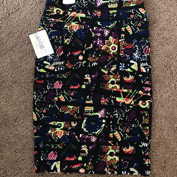 LULAROE XS CASSIE PENCIL SKIRT - Picture 1 of 4